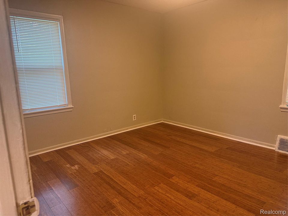 26653 Oakland St, photo 7