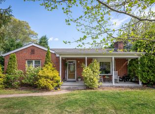 1210 Meadow View Rd, Pasadena, MD 21122