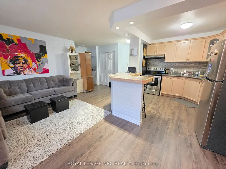 264 Oakdale Ave #109 — Photo 4