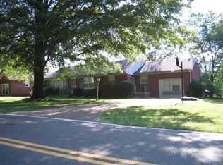 426 Chester Levee Rd, Jackson, TN 38301