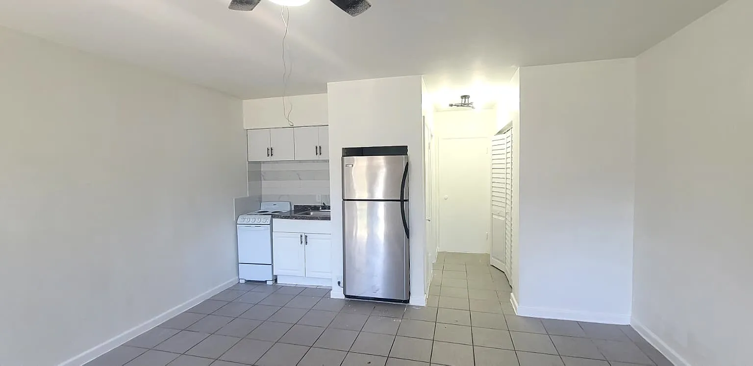 Studio, 350 sqft, $1,400 — Photo 4