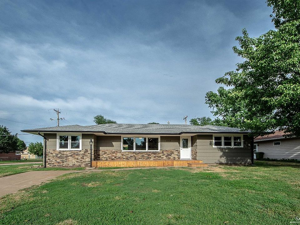 1st image of 2053 Highland Ave