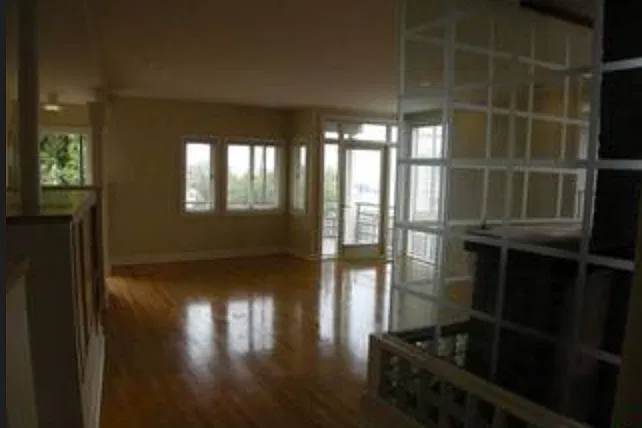 1121 Hilldale Ave — Photo 10