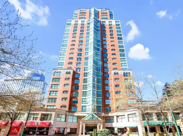 909 Burrard St #1402, Vancouver, BC V6Z 2N2