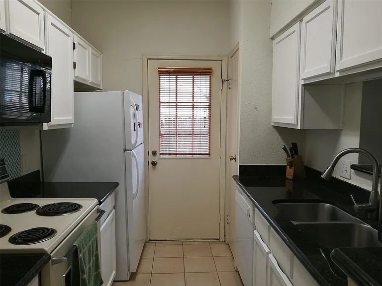 7575 Cambridge St #1802 — Photo 3