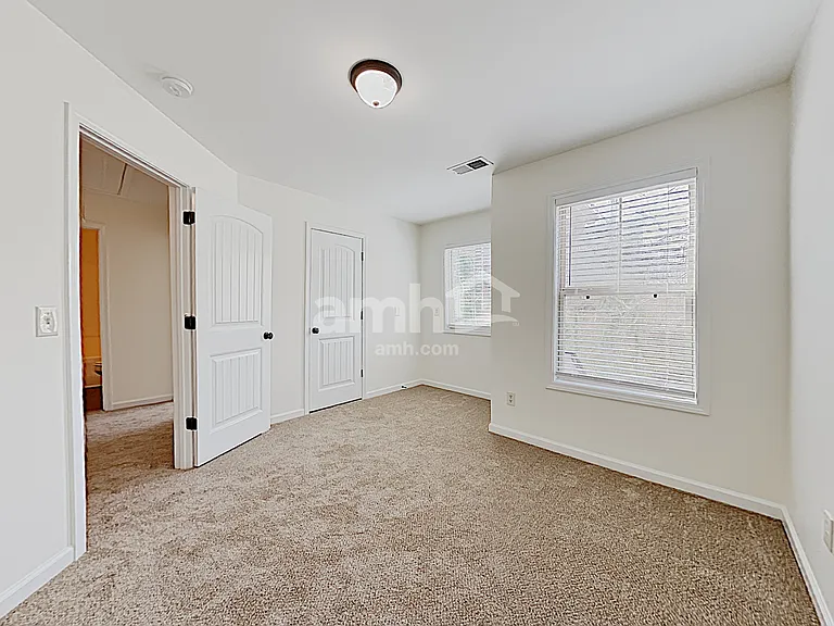 406 Sheila Way — Photo 15