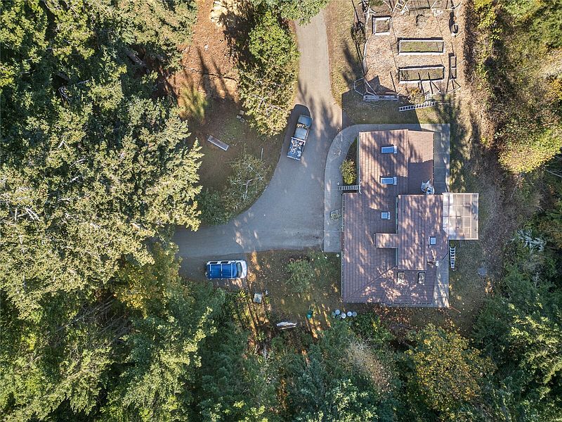 2nd image of 338 Hunt Road