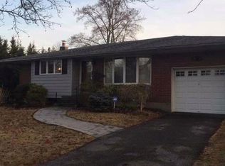16 Joyce Ln, Commack, NY 11725