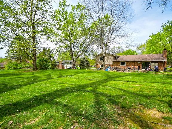 2nd image of 3675 Blythewood Dr