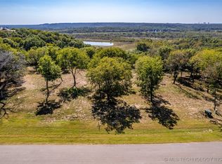 5883 N Eagle Rd, Owasso, OK 74055