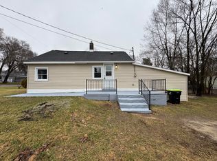 1101 E North St, Greenville, MI 48838