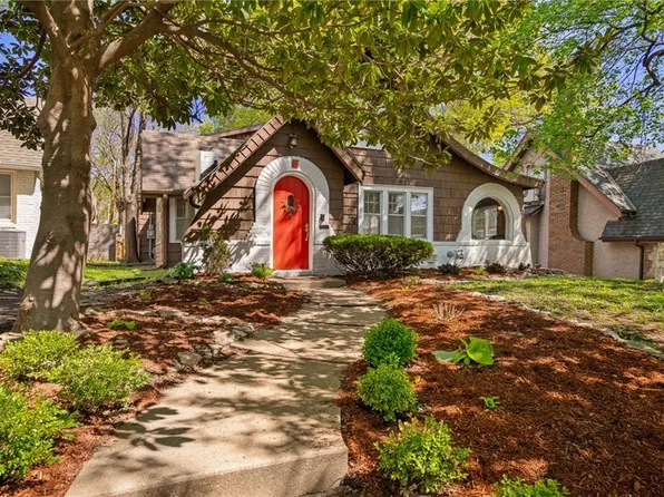 6 E 70th Ter, Kansas City, MO 64113