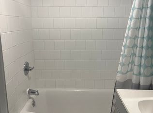 727 E 6th Ave, Hutchinson, KS 67501