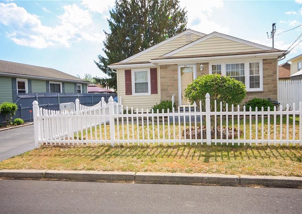 1st image of 52 Dickinson Ave