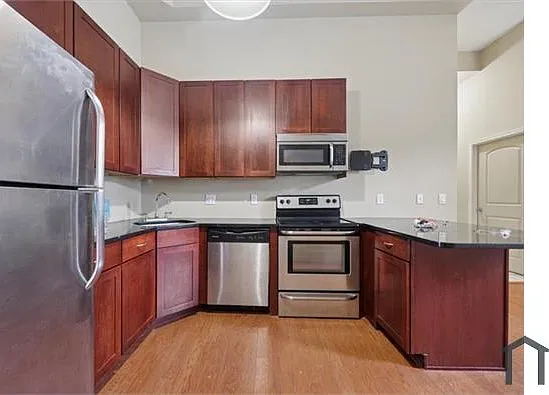 171 Grape St #G04 — Photo 1