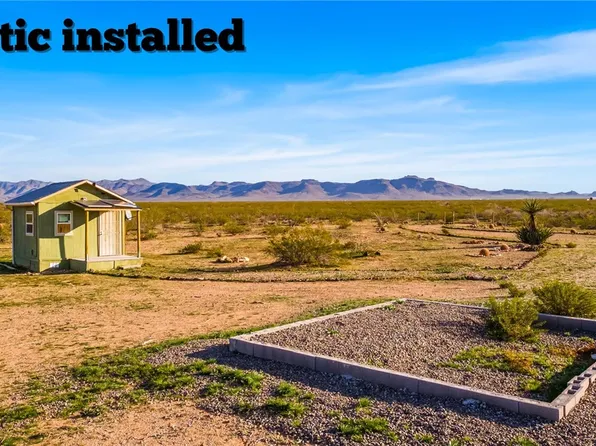 3629 S Peoria Trl, Golden Valley, AZ 86413