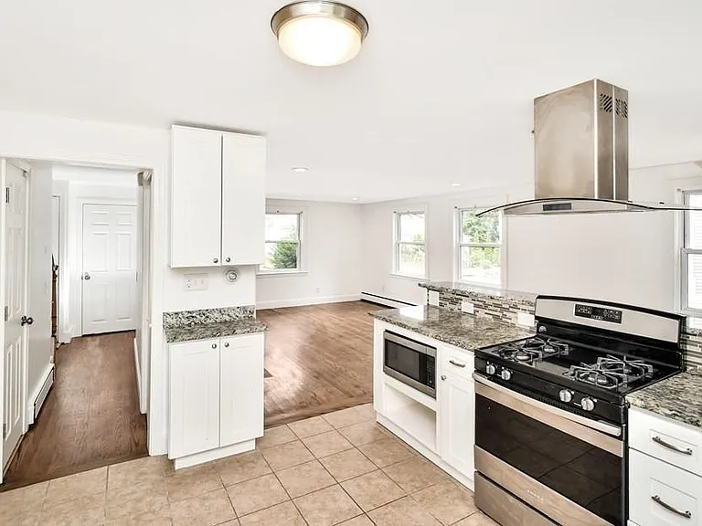 134 Brookside Ave #1L — Photo 8