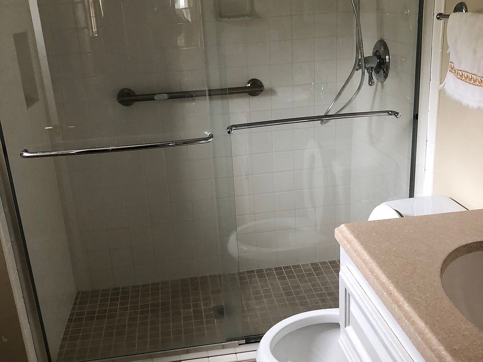 1st image of 371 Cedar Ridge Rd