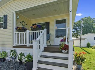 12 Black Forest Rd, North Hampton, NH 03862