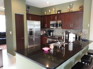 869 Briar Ridge Rd, Weston, FL 33327