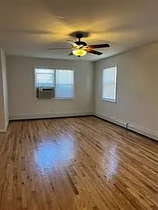 538 E Walnut St — Photo 7