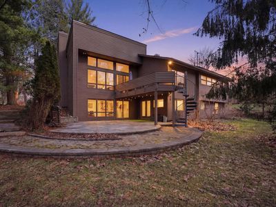 3635 Fox Hunt Dr, Ann Arbor, MI, 48105