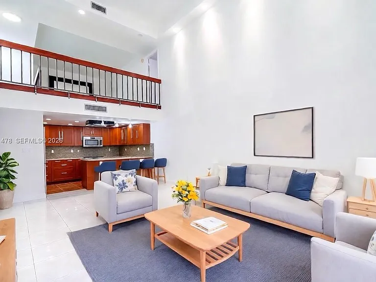 20347 W Country Club Dr #Townhouse 15 — Photo 4