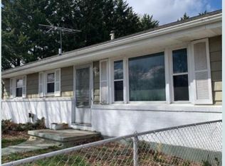 2401 Bare St, Staunton, VA 24401