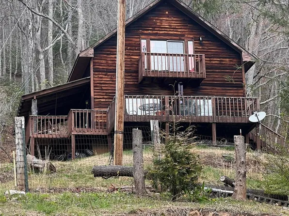 192 Broken Bow Rd, Waynesville, NC 28785