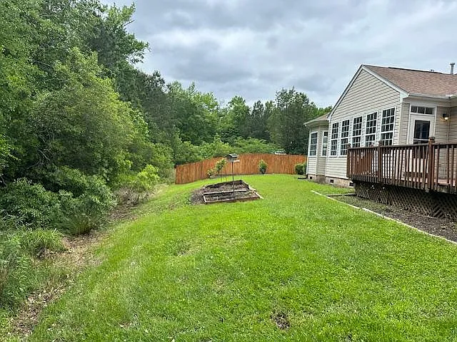 2565 Kentucky Derby Dr — Photo 38