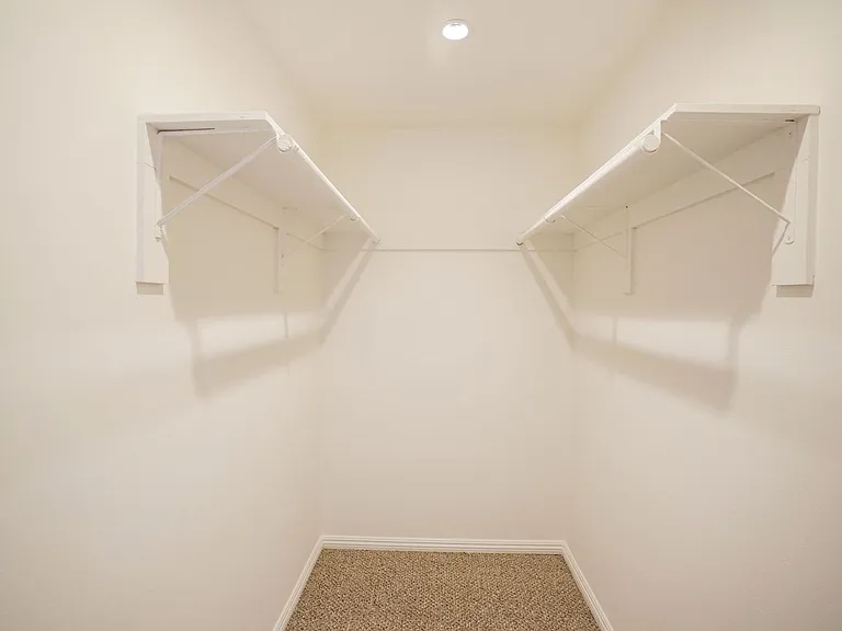 1815 Butler Ave — Photo 12