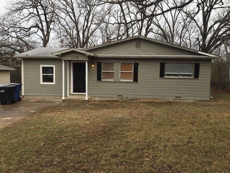 1st image of 1130 Park Dr