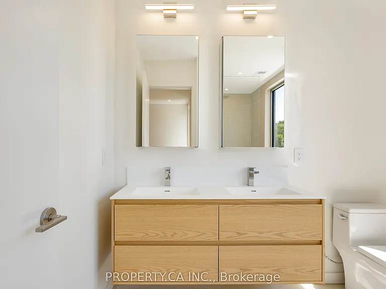 301 Keele St #4 — Photo 31
