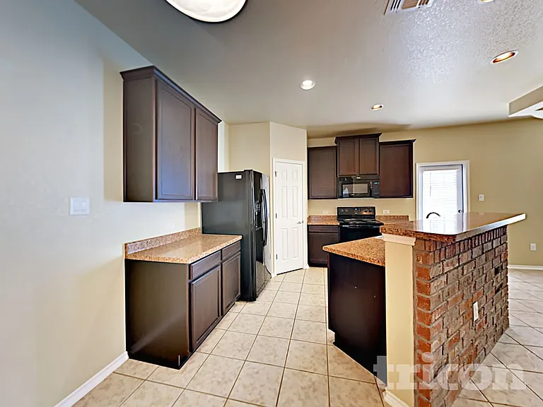 3846 Bogie Way — Photo 6