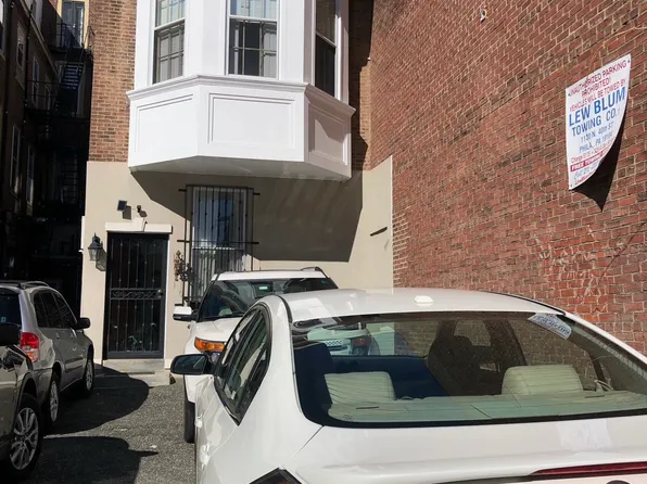 1624 Spruce St APT 1R, Philadelphia, PA 19103