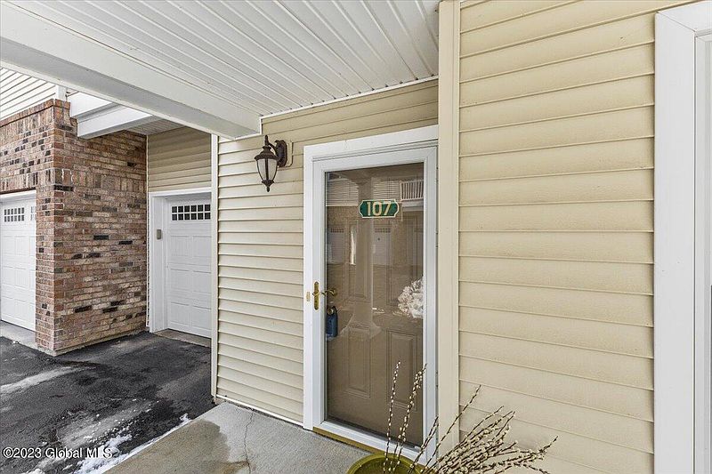 5th image of 107 Vly Pointe Drive