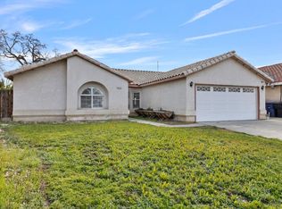 2475 Fountain Plaza Dr, Hanford, CA 93230