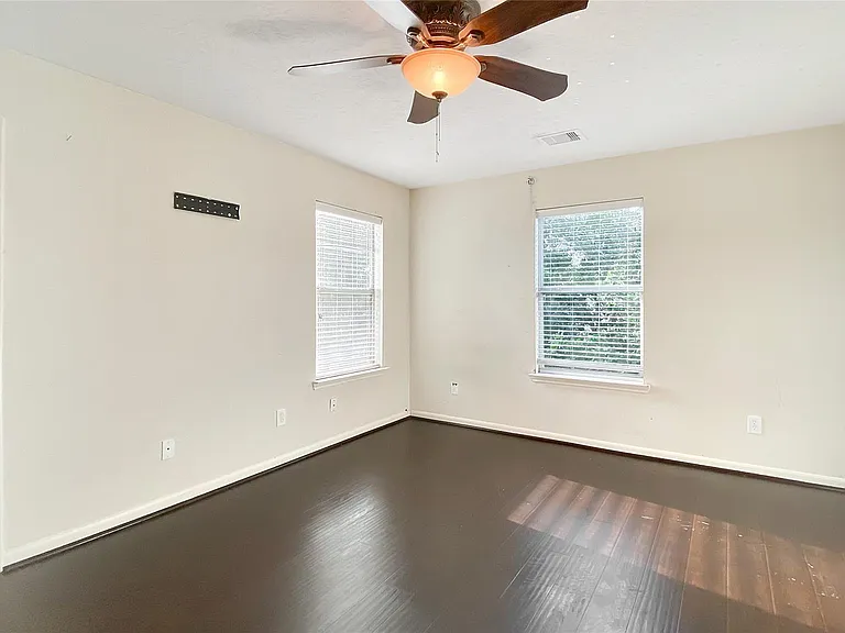 2614 Skyview Knoll Ct — Photo 13