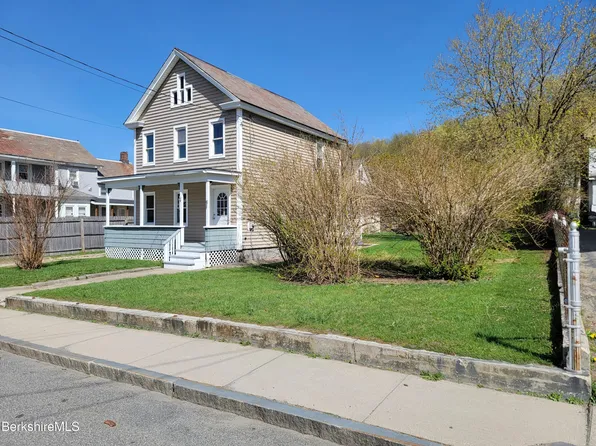 41 N Summer St, Adams, MA 01220