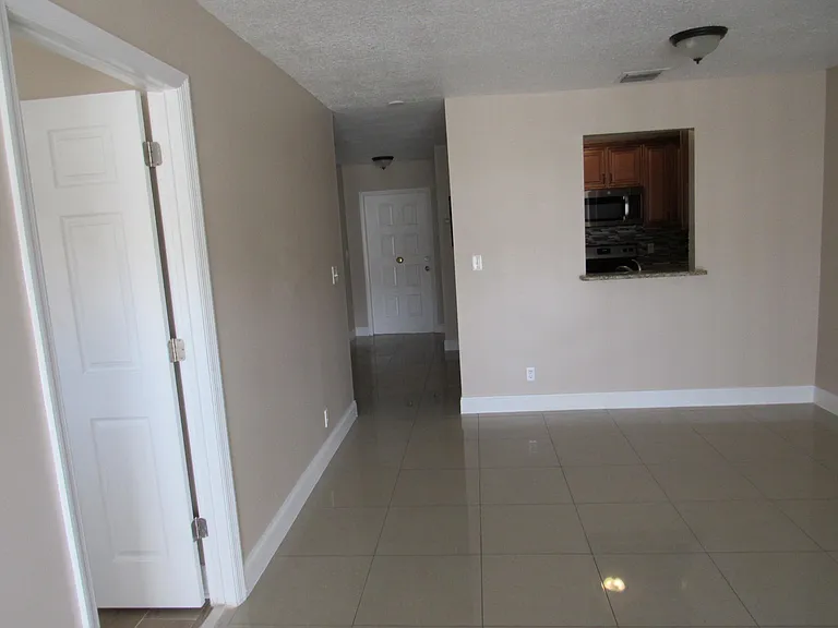 5203 Glencove Ln #5203 — Photo 13