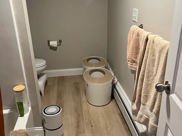 11 Watson St #WHOLE HOUSE — Photo 43
