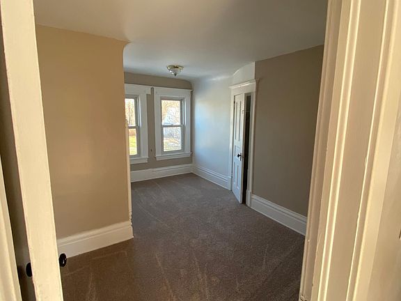 5th image of 257 W Highway St