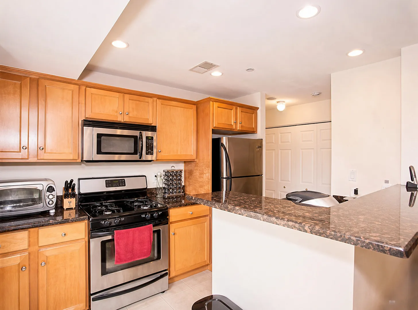 2 bed, 1134 sqft, $2,850 — Photo 4