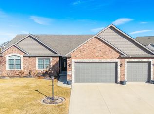 11224 N Sycamore Creek Dr, Dunlap, IL 61525