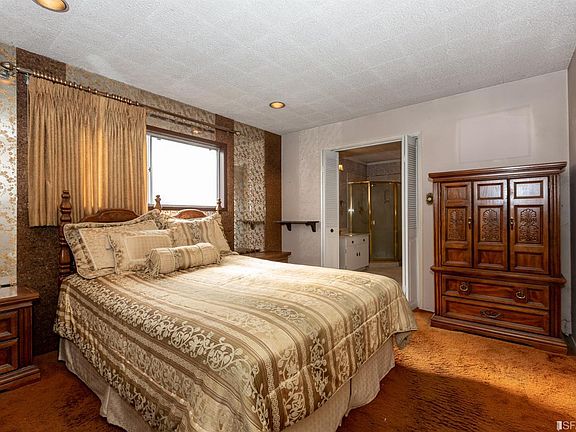 5th image of 379 Dolores Way