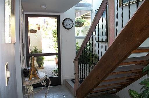 4th image of 852 NE 20th Drive #852