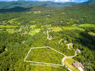 117 Sovereign Ln, Fairview, NC, 28730
