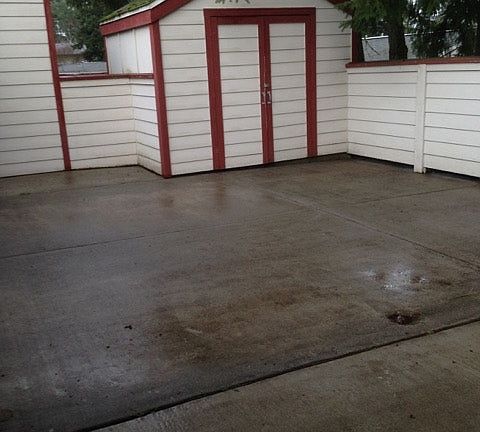 2-bedroom Back Patio