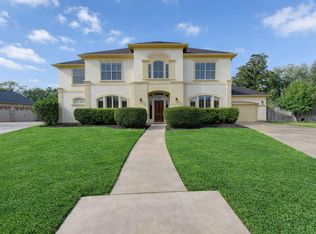 1502 Ashbury Park Ln, Houston, TX 77077