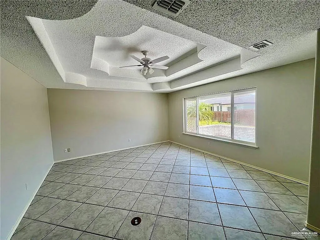 2 bed, 2.0 bath, 1247 sqft, $1,400 — Photo 4